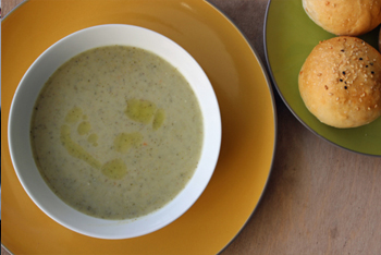 מרק ברוקולי, ערמונים וכמהין