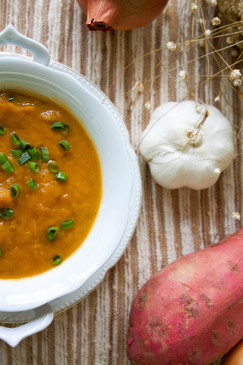 מרק בטטה ודלעת מקורמלות