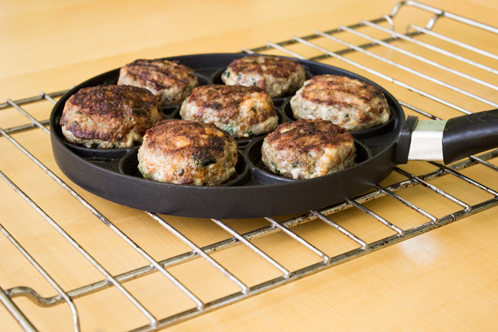 אורה קורן קבבונים על מצע טורטיה וסלט קצוץ 4